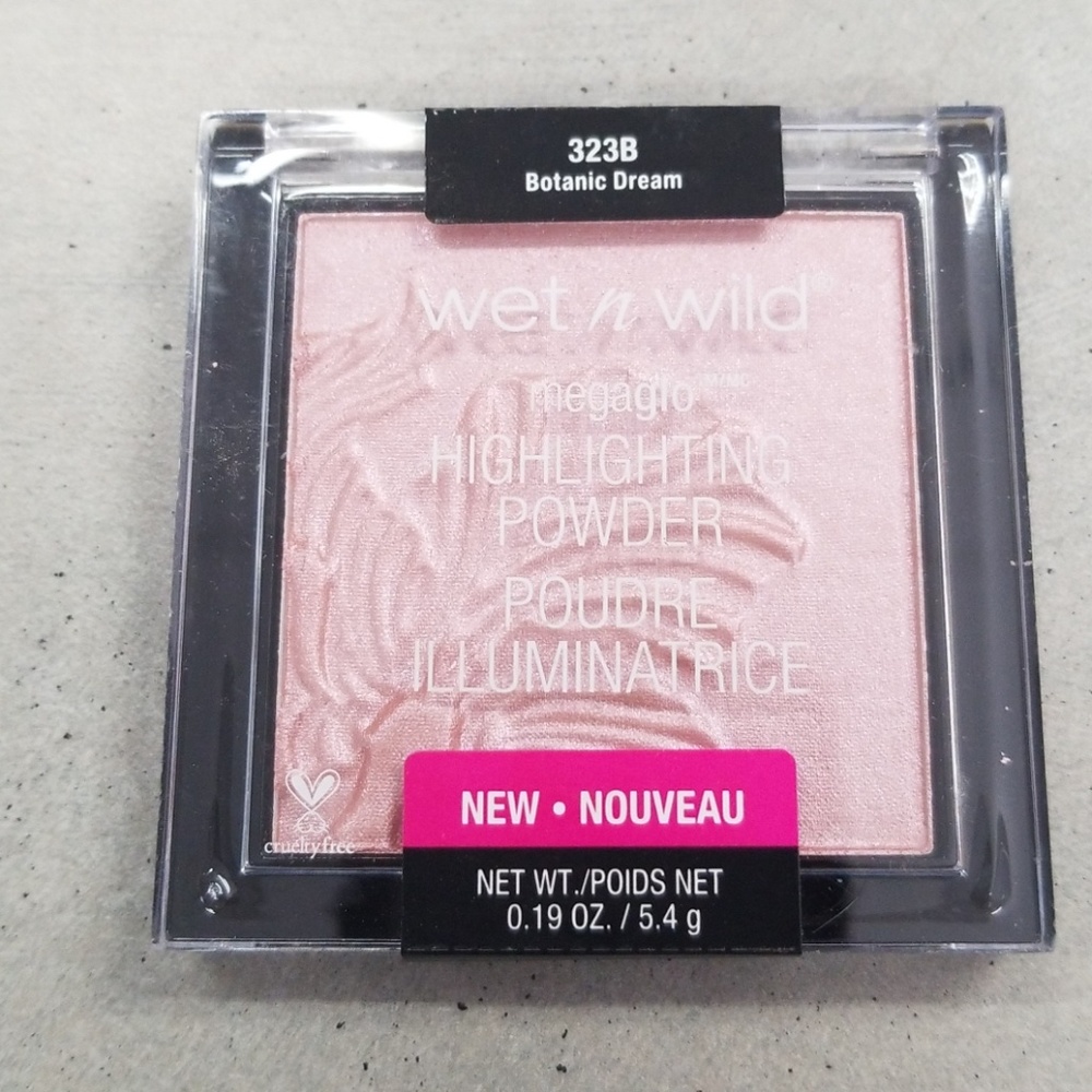 5/$15 wet n Wild highlighter  botanic dream